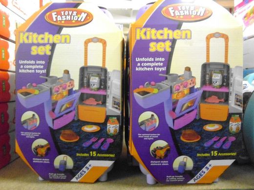 9911 - Детская кухня чемодан на колесах, плита, духовка, посуда, продукты, звук, свет, 9911