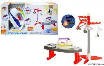 Игровой набор с утюжком, доской для глажки, вешалкой -   2303 - изображение