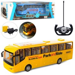 Спецтехника - фото Автобус на радіоуправлінні, світло, акумулятор, 666-698A  - замовити за низькою ціною Спецтехника в інтернет магазині іграшок Сончік